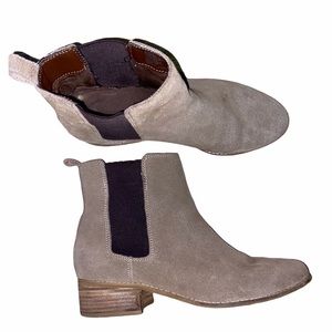 GAP Tan Ankle Boots